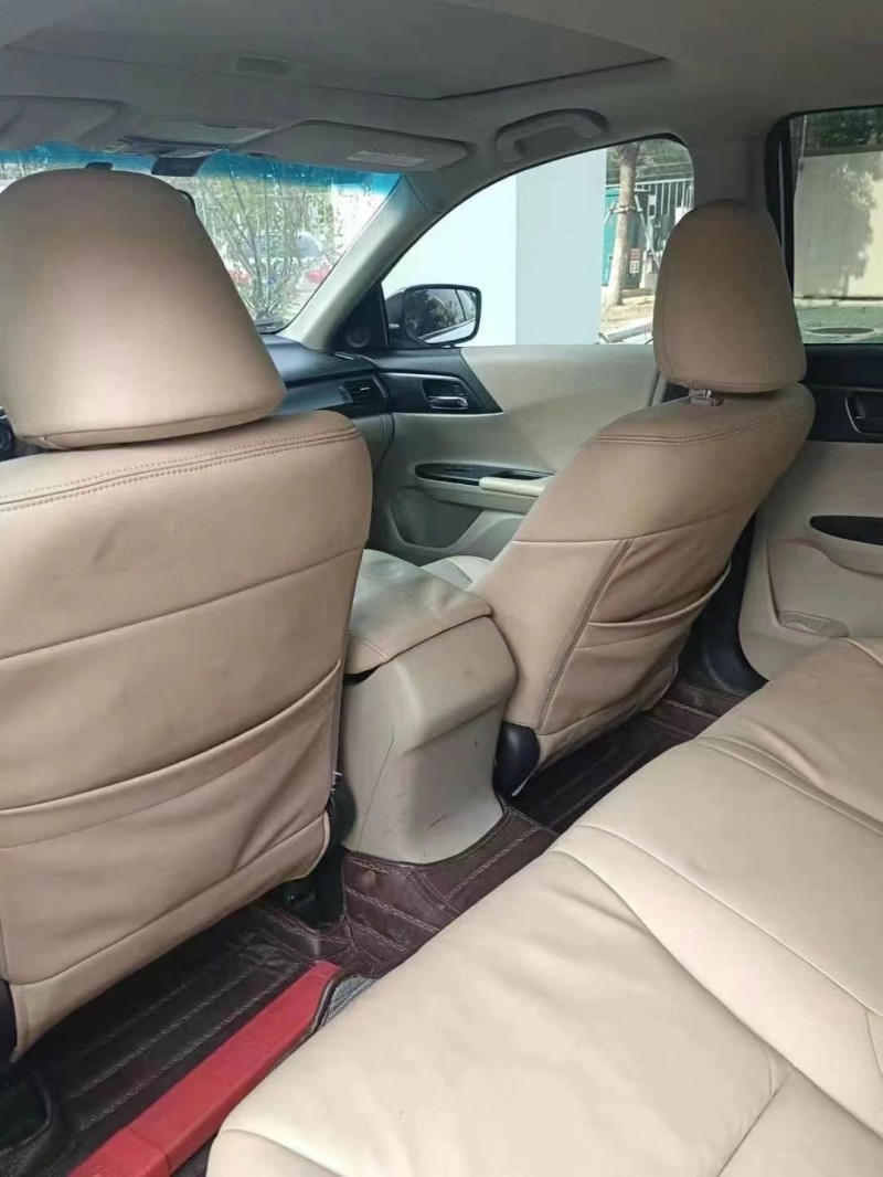 盐城15年本田雅阁5