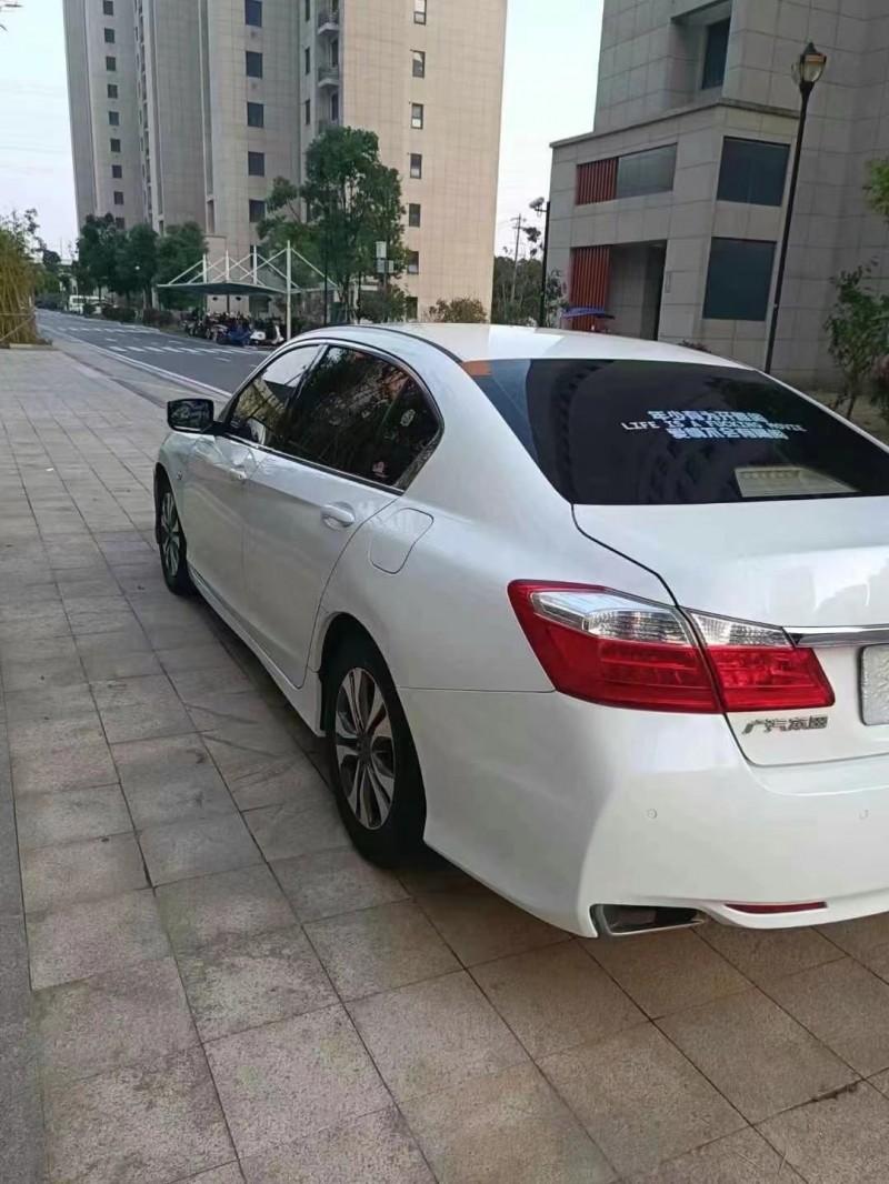 盐城15年本田雅阁7