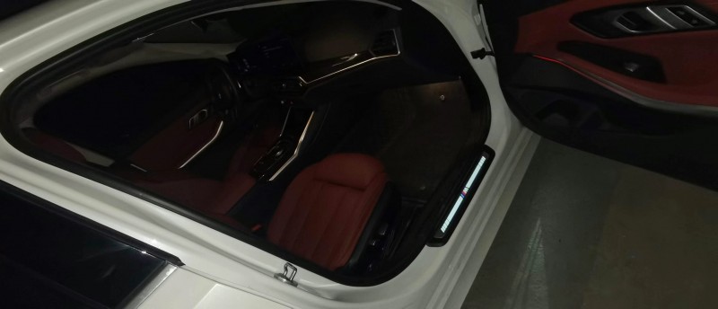 成都23年宝马3系6