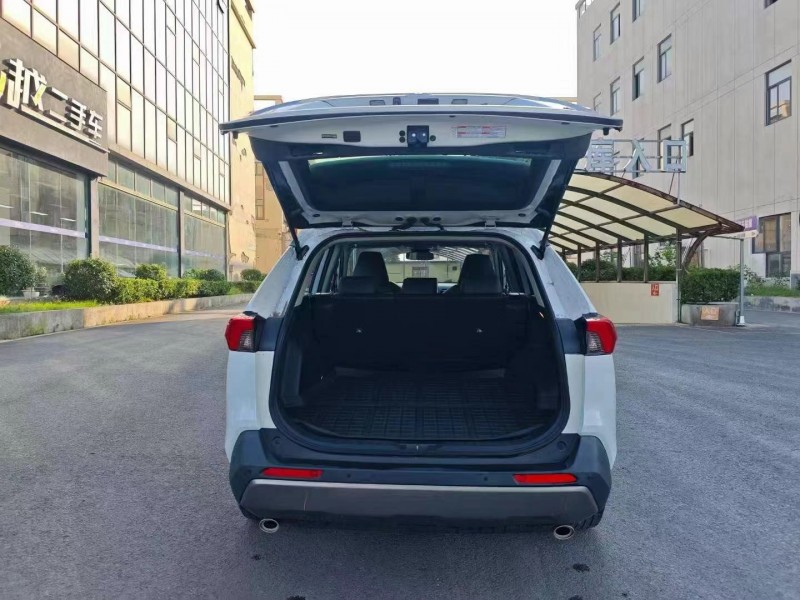 臺州23年豐田RAV4榮放3