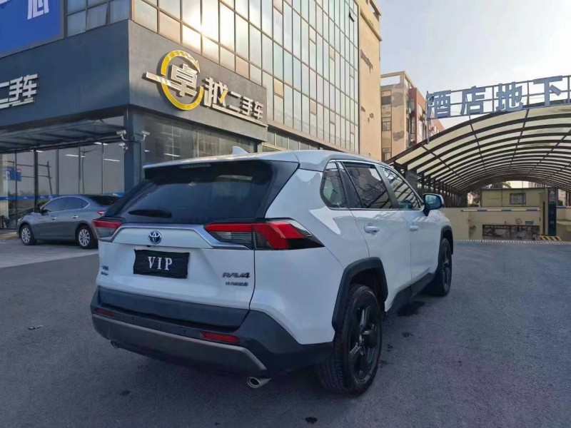臺州23年豐田RAV4榮放9