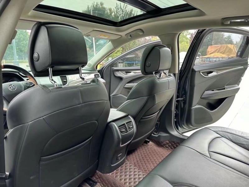 枣庄20年别克君越5