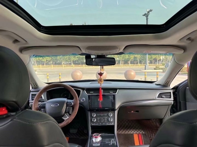 枣庄18年福特金牛座6