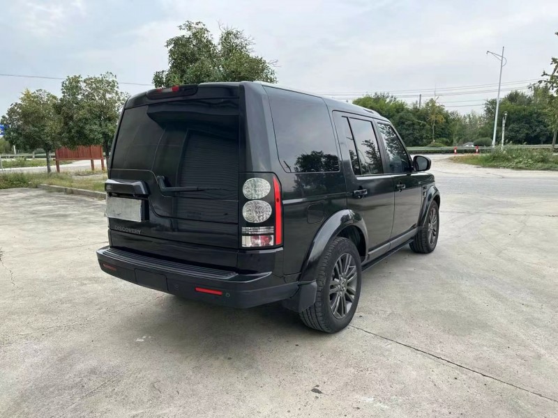 徐州17年路虎发现8