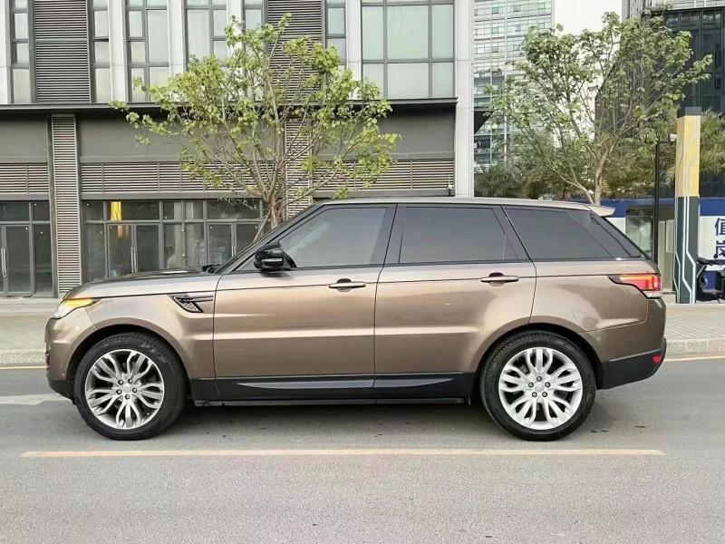 广州14年路虎揽胜运动7