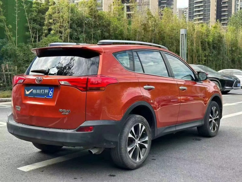 广州13年丰田RAV4荣放8