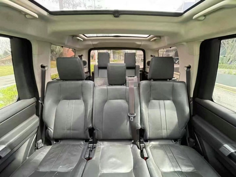 广州16年路虎发现4