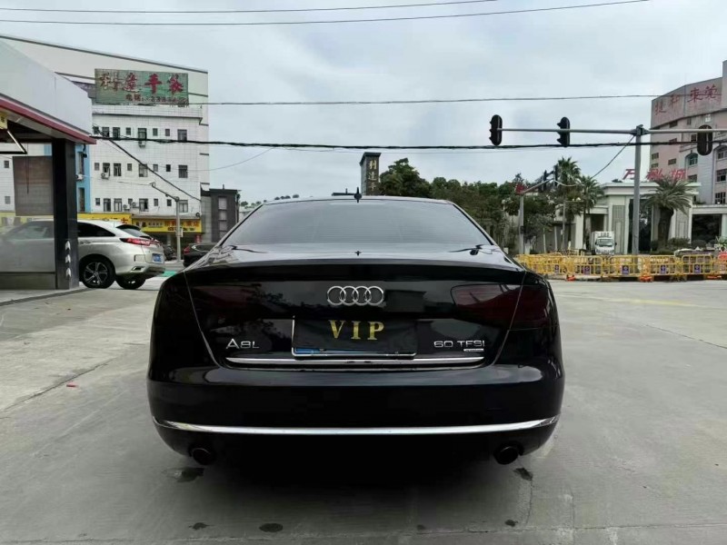 东莞12年奥迪A8L5