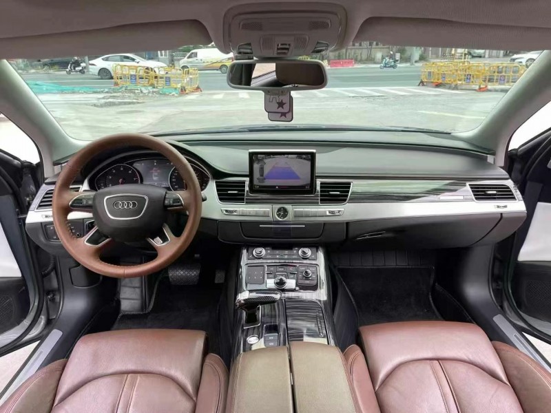 东莞12年奥迪A8L7