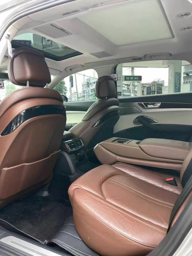 东莞12年奥迪A8L9