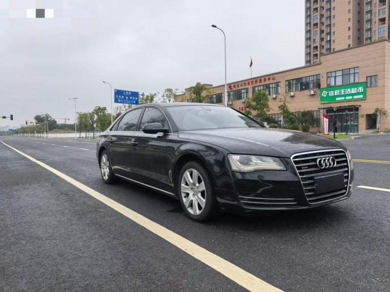 东莞12年奥迪A8L3