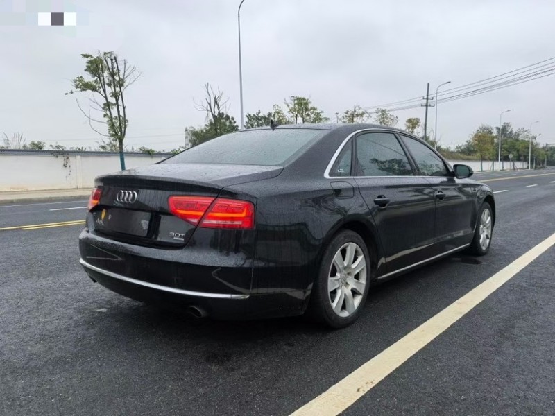 东莞12年奥迪A8L4