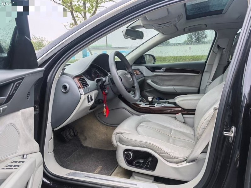 东莞12年奥迪A8L9