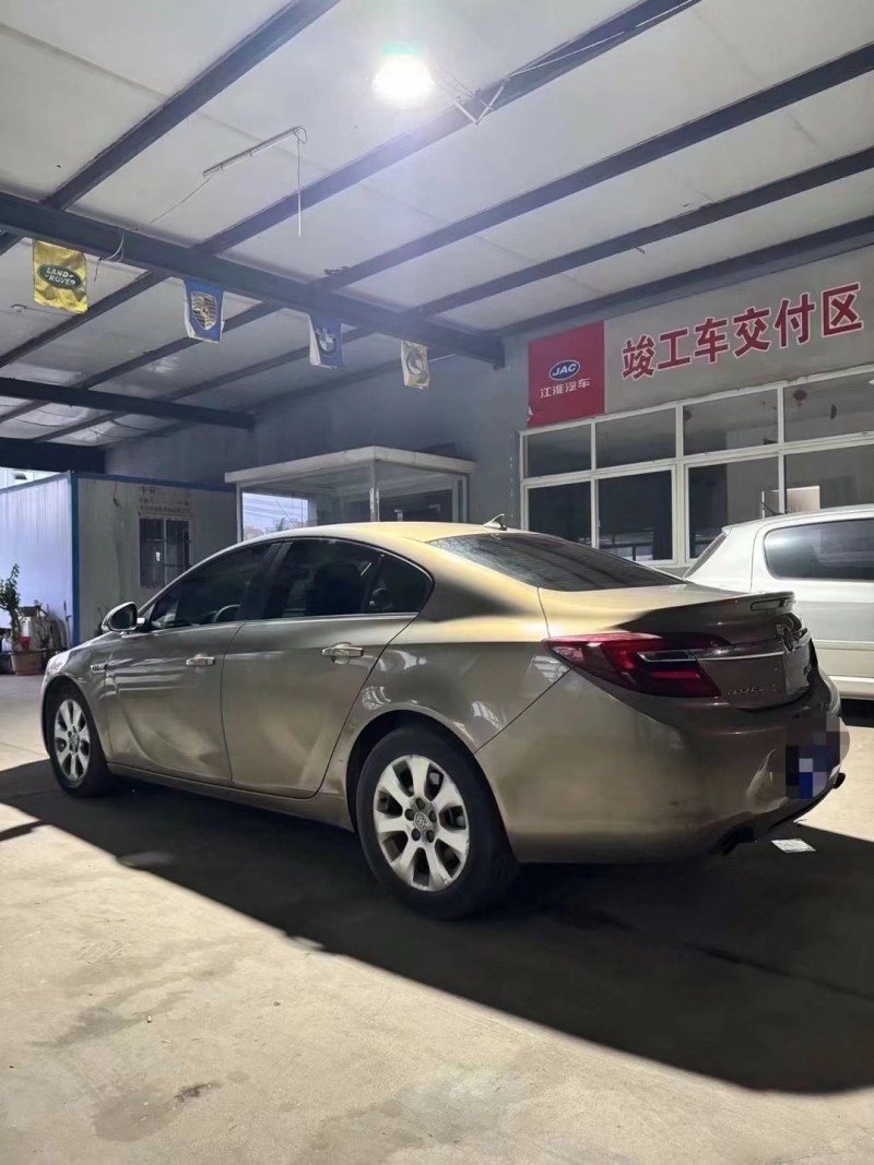 济宁14年别克君威6