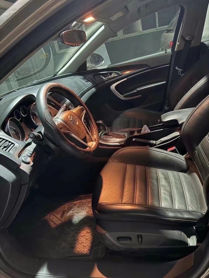 济宁14年别克君威8