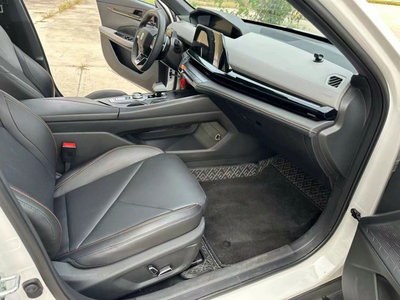 徐州22年长安汽车UNI-V6