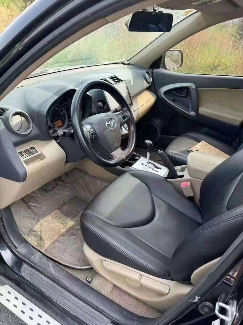 邯鄲13年豐田RAV44