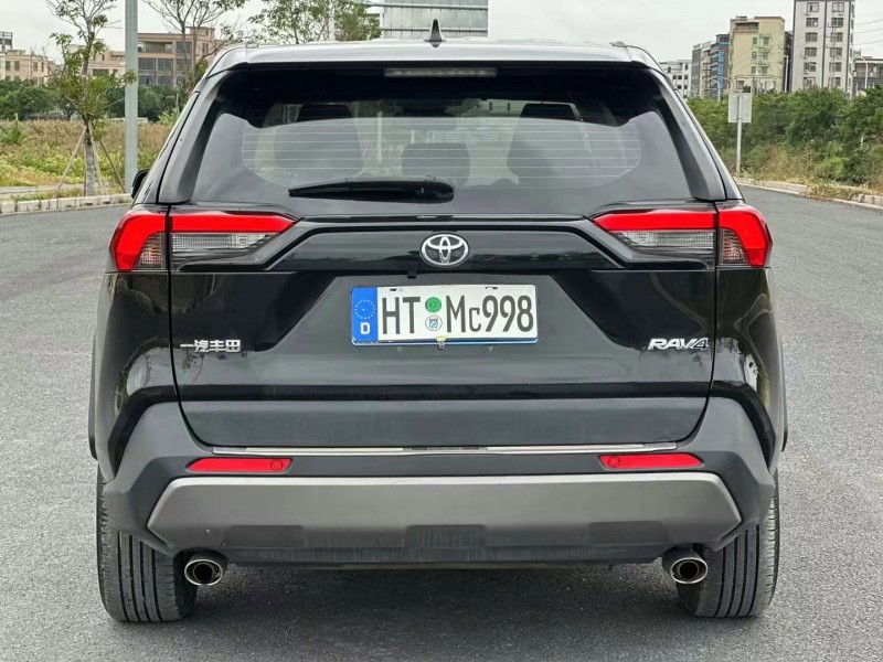 东莞22年丰田RAV48