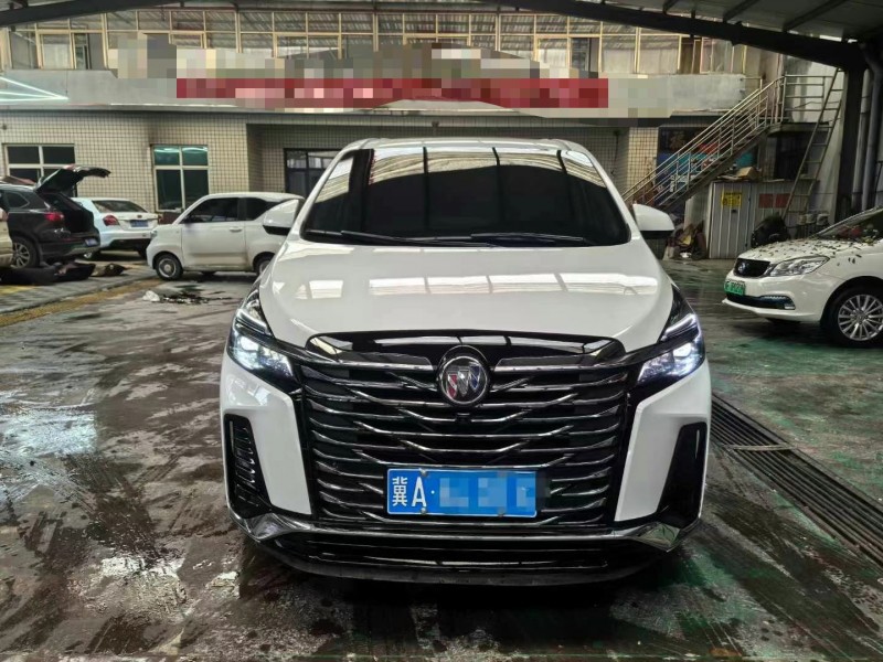 保定23年别克GL81