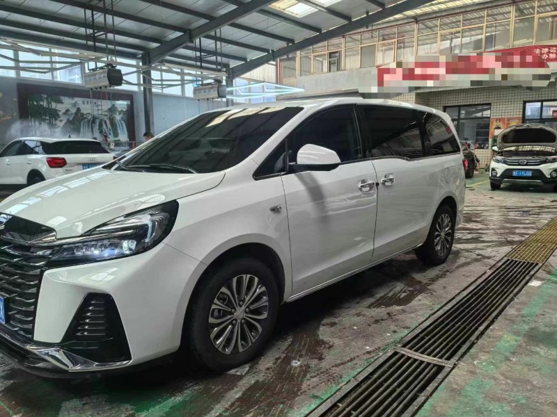 保定23年别克GL83