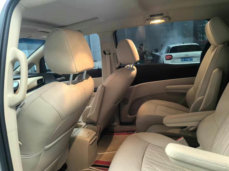 保定23年别克GL87