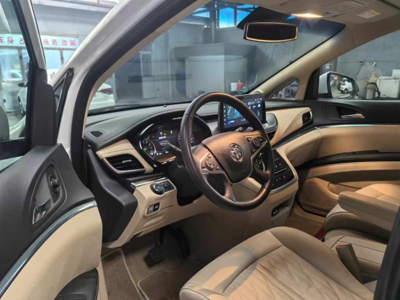 保定23年别克GL88