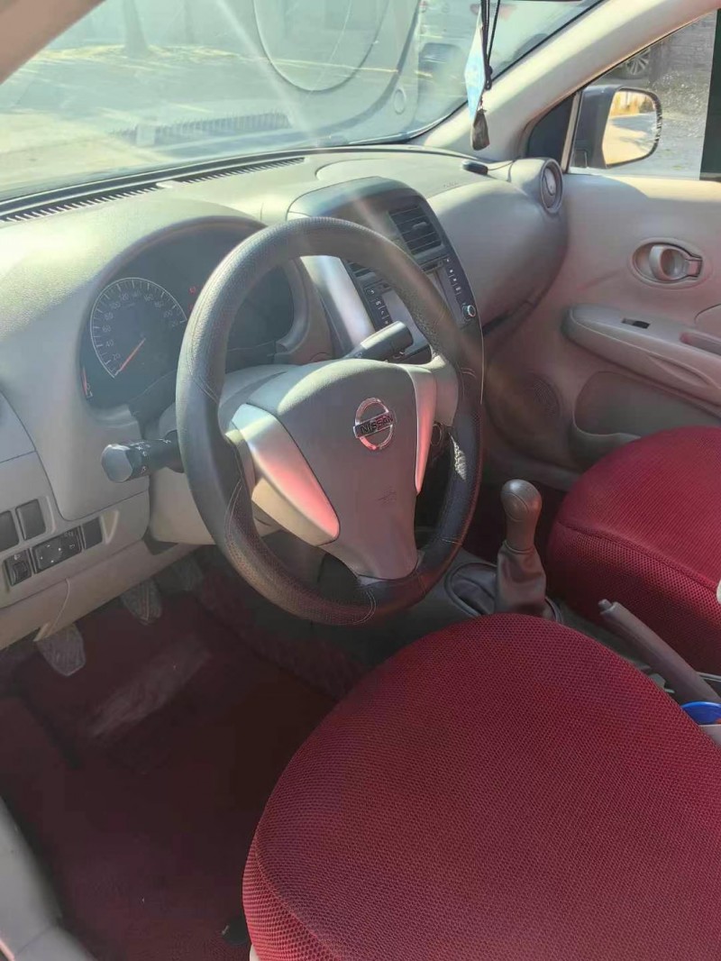 保定15年日产阳光4