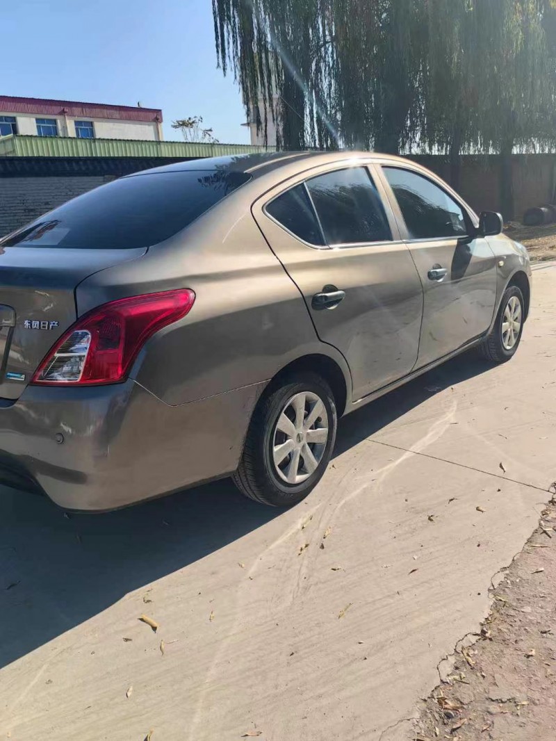 保定15年日产阳光7