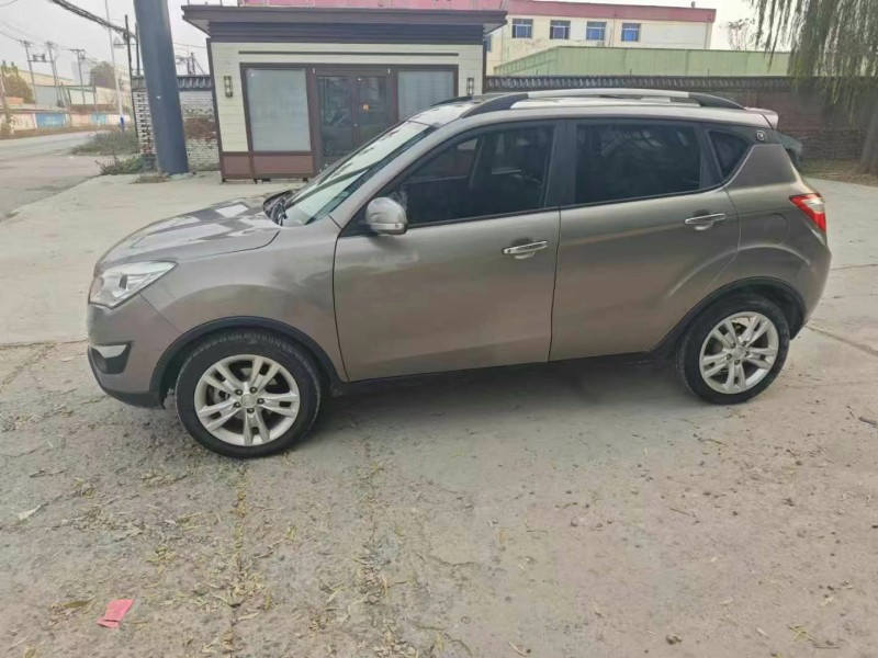 保定14年长安汽车CS352