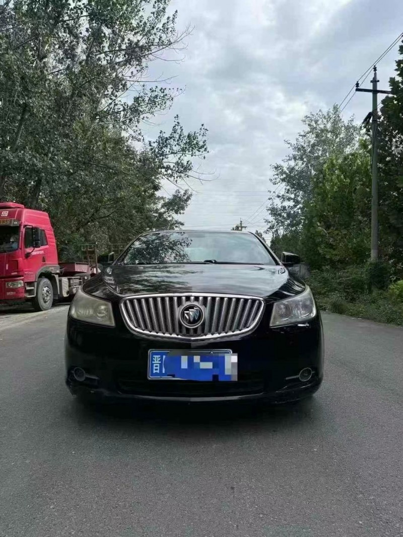 菏泽12年别克君越1