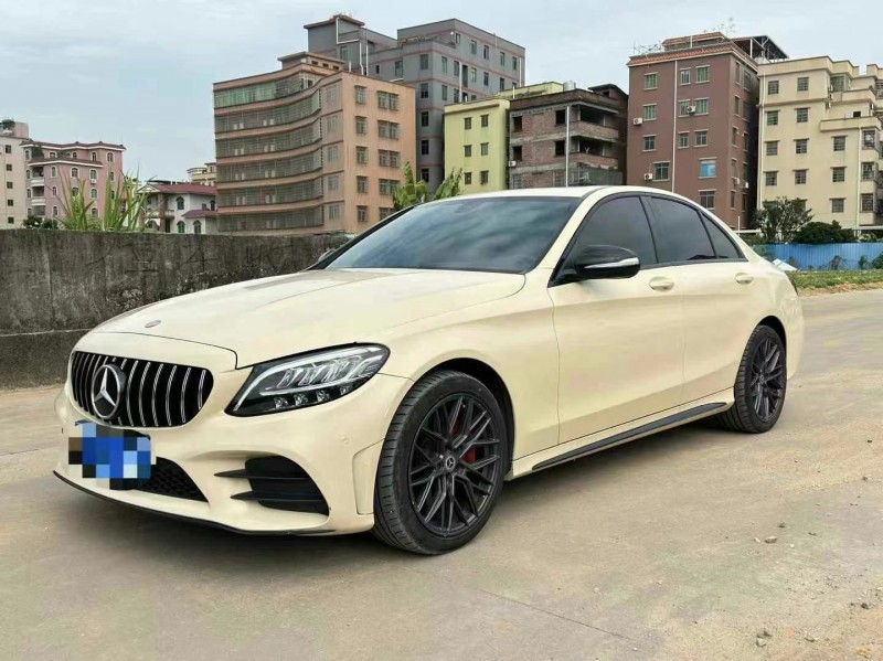 广州19年奔驰C3