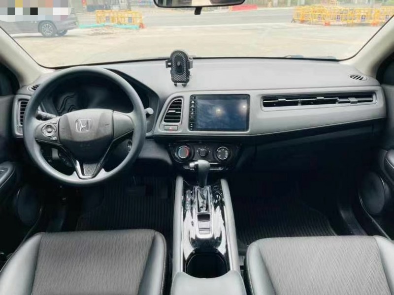 东莞21年本田缤智6