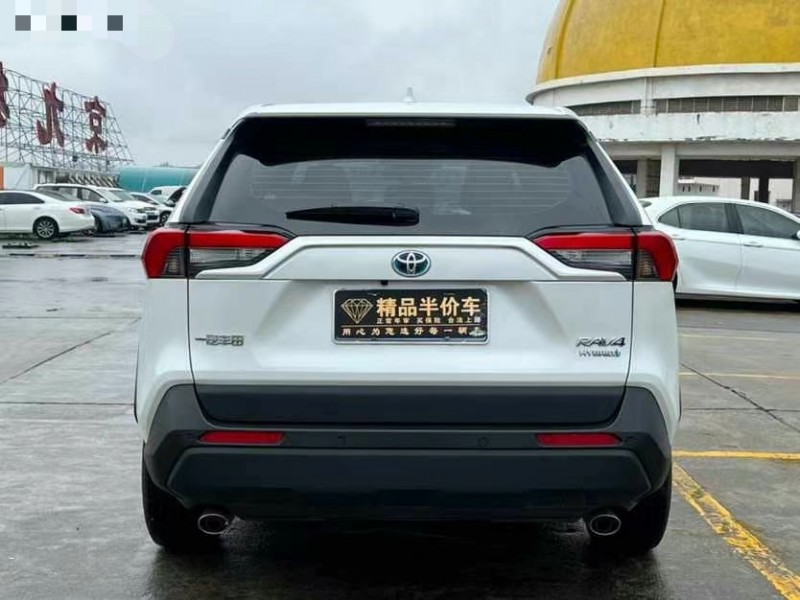 东莞23年丰田RAV48