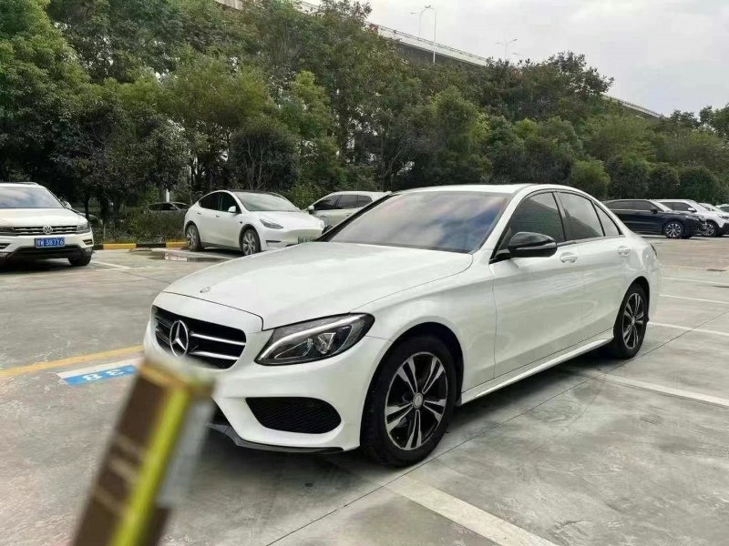 济宁16年奔驰C2