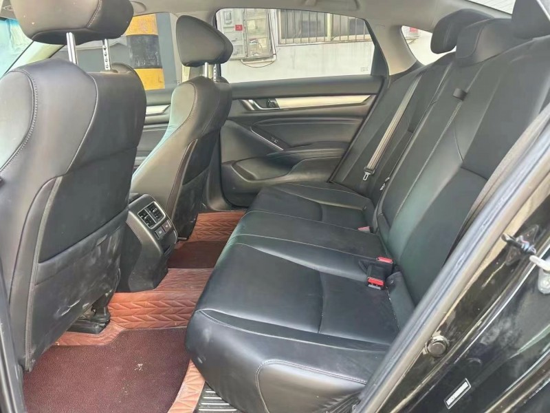 枣庄22年本田雅阁9