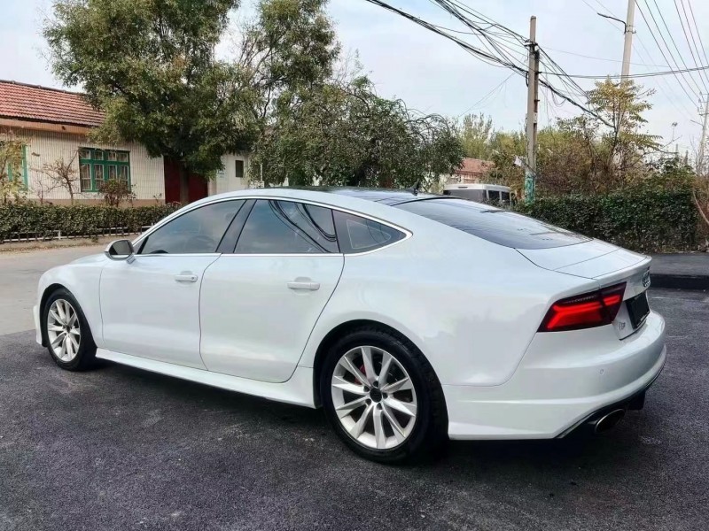 济宁17年奥迪A7L5