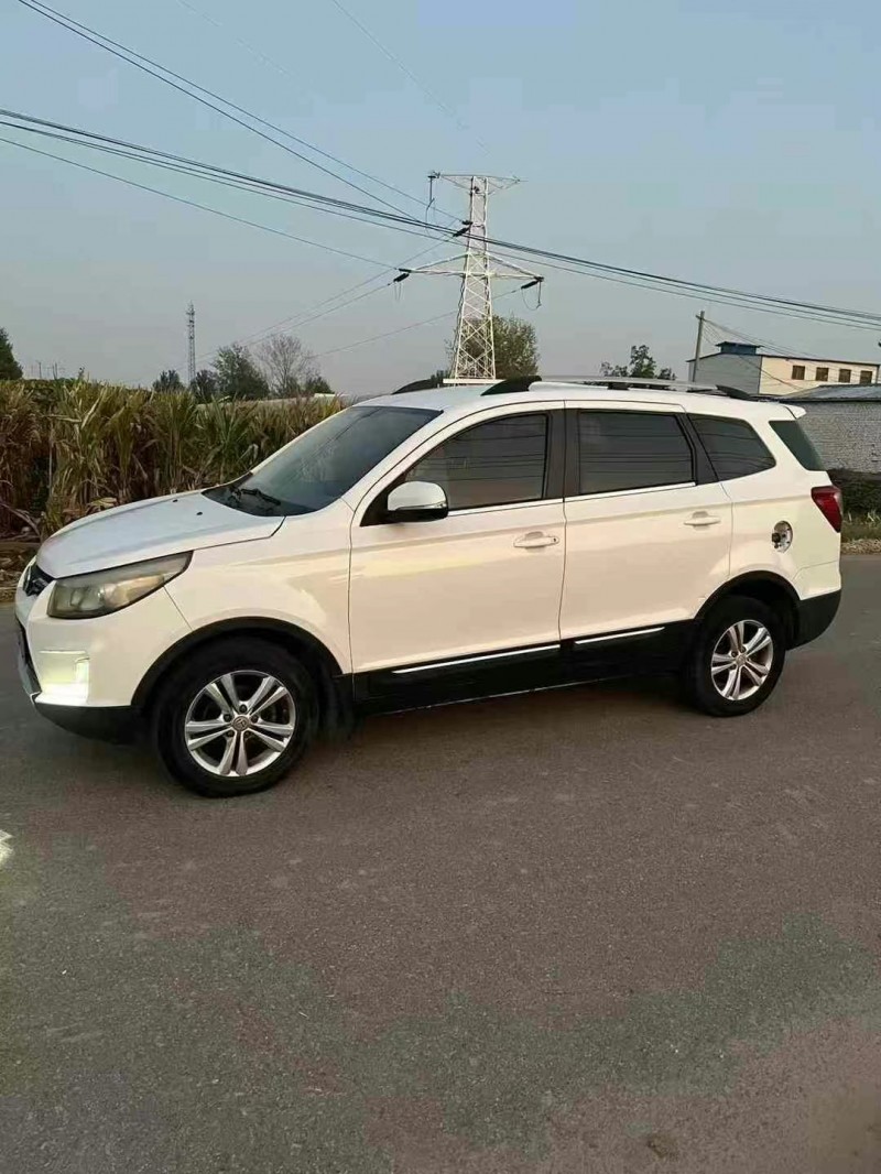 菏泽16年北汽幻速S32