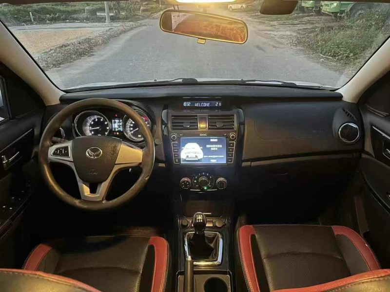 菏泽16年北汽幻速S36