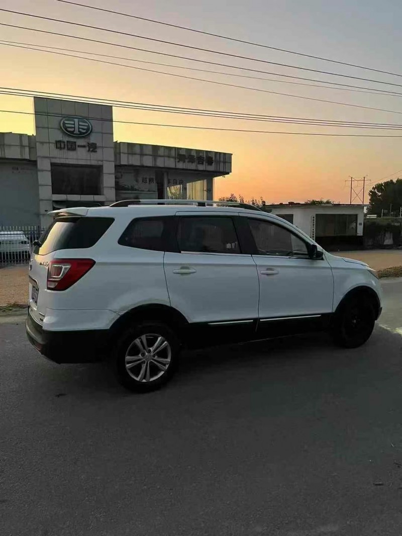 菏泽16年北汽幻速S38