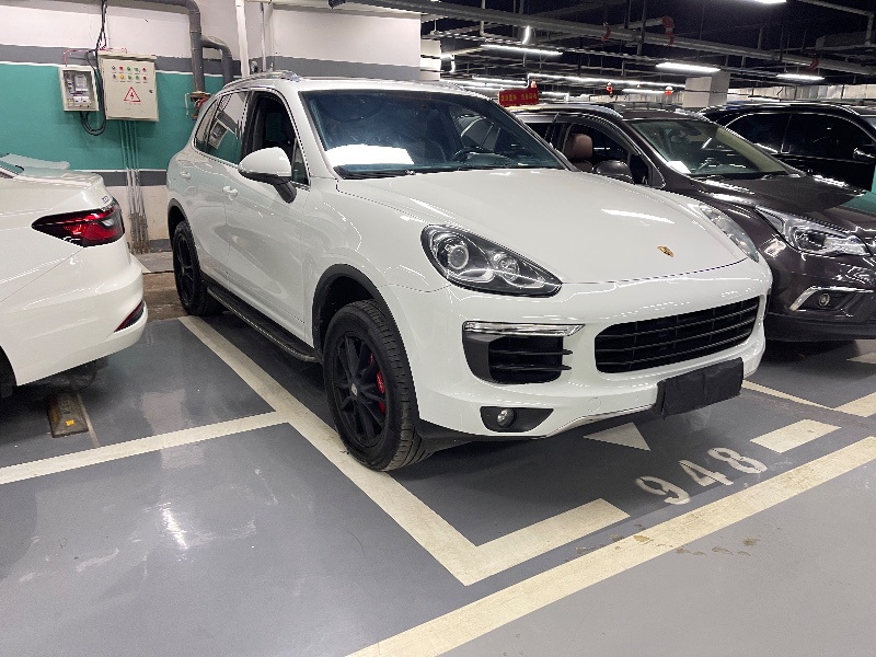 成都15年保時捷卡宴3