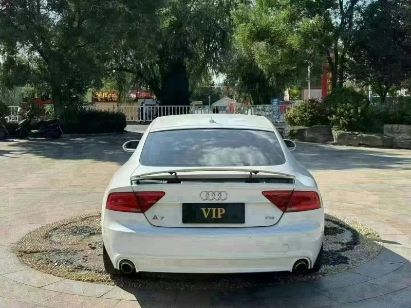 济宁14年奥迪A7L9