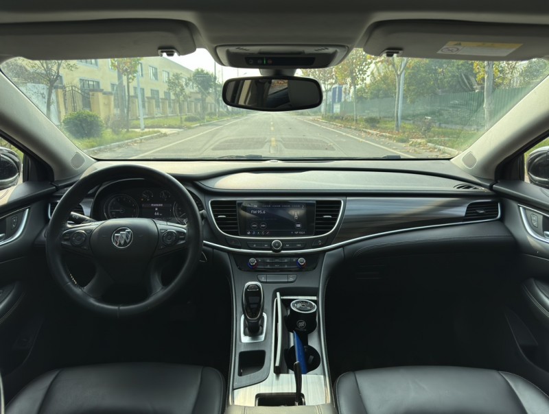 盐城21年别克君越8