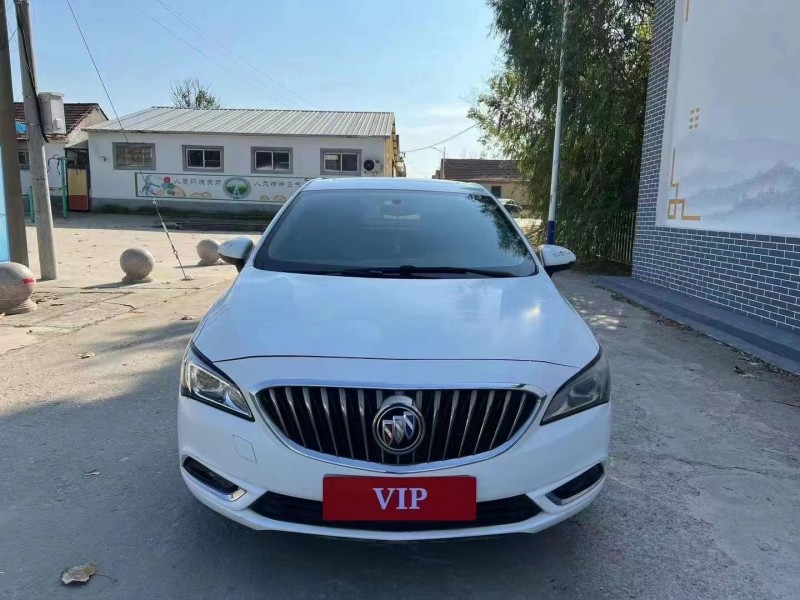 济宁17年别克威朗1