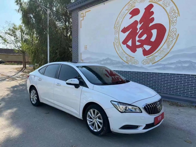 济宁17年别克威朗3