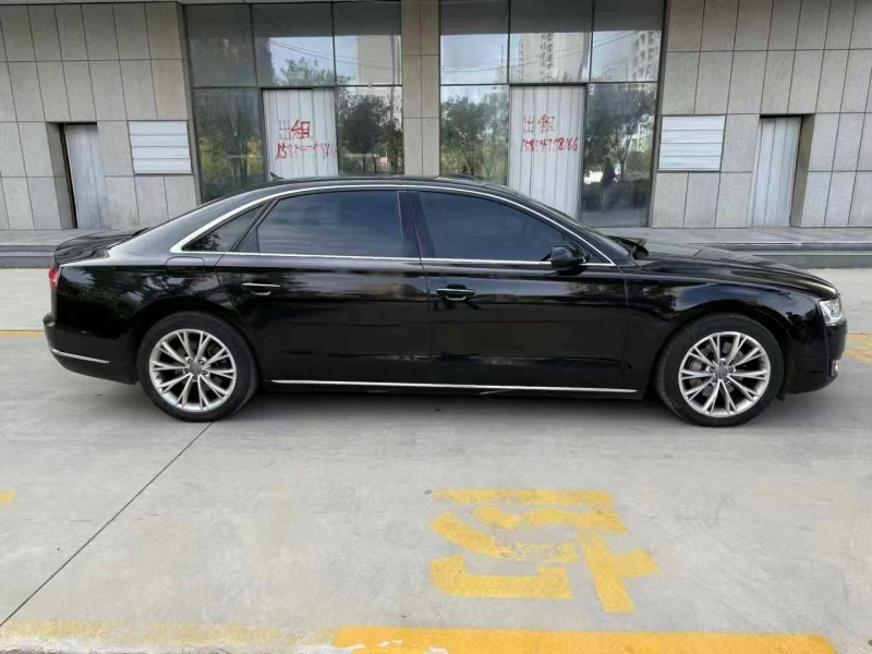 泰安15年奧迪A8L8