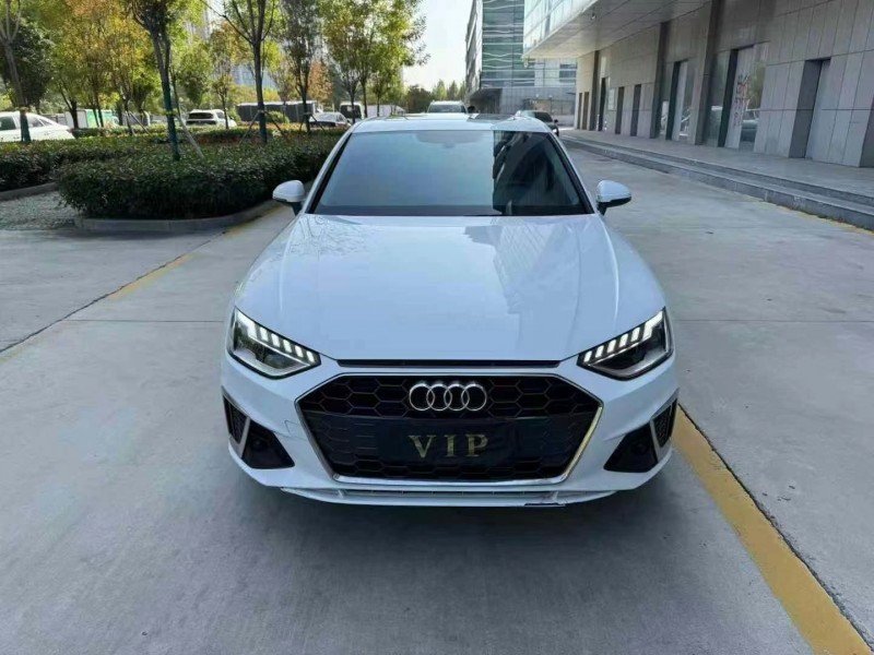 济宁22年奥迪A4L1