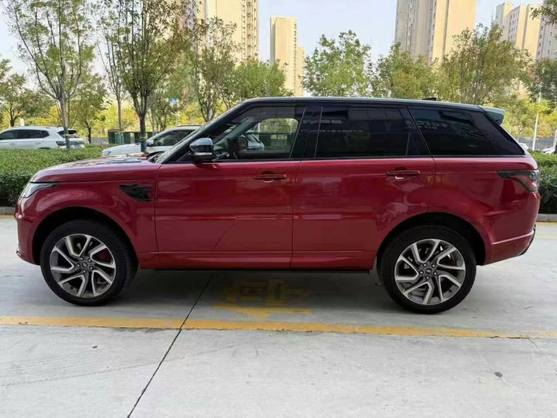 济宁18年路虎揽胜运动5