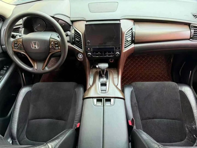 济宁18年本田冠道9