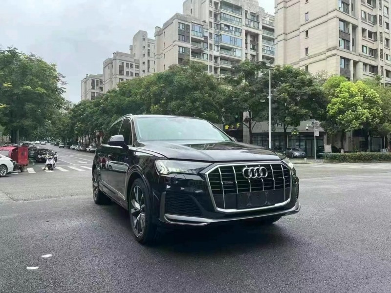 重慶20年奧迪Q72