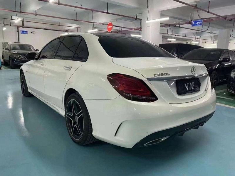 济宁21年奔驰C7